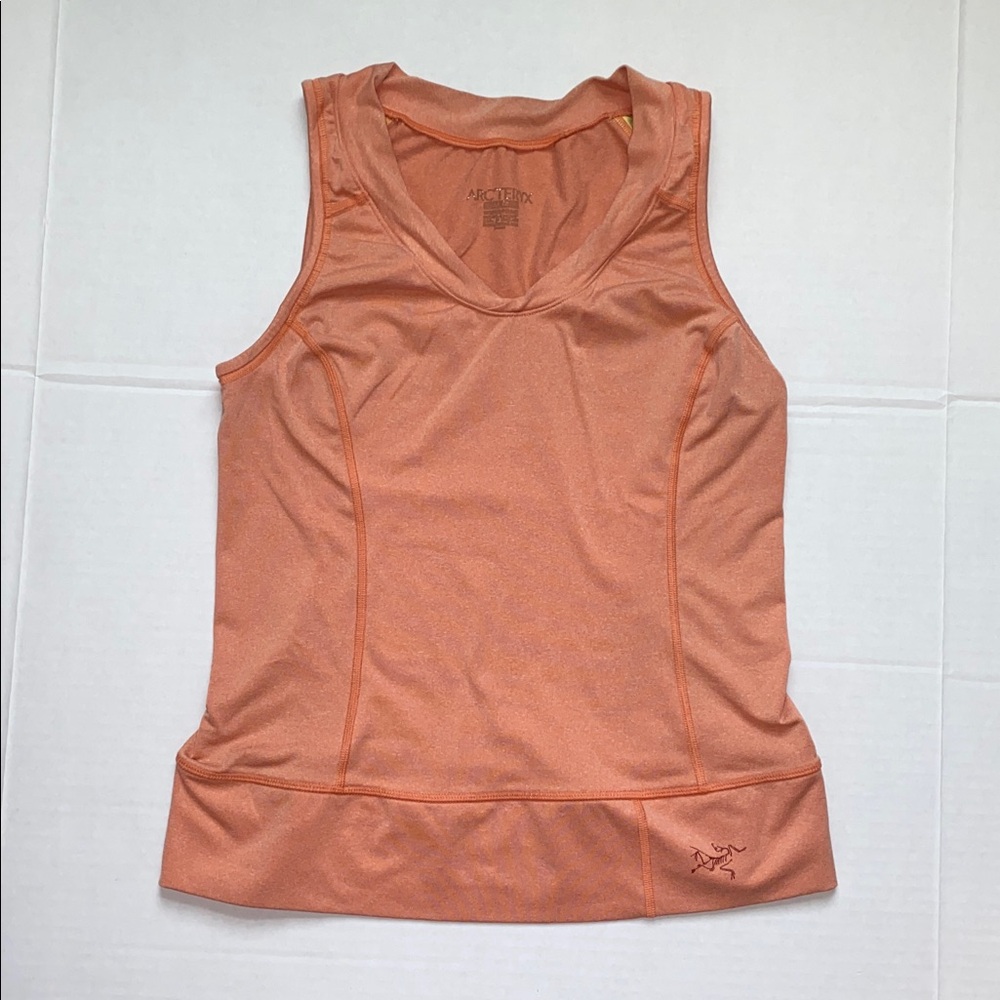 Arc'teryx Escala Athletic Outdoor/Gym Tank Top In Peach/Melon - Picture 2 of 9